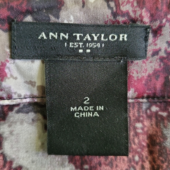 Ann Taylor Blouse Size 2 - Picture 7 of 9